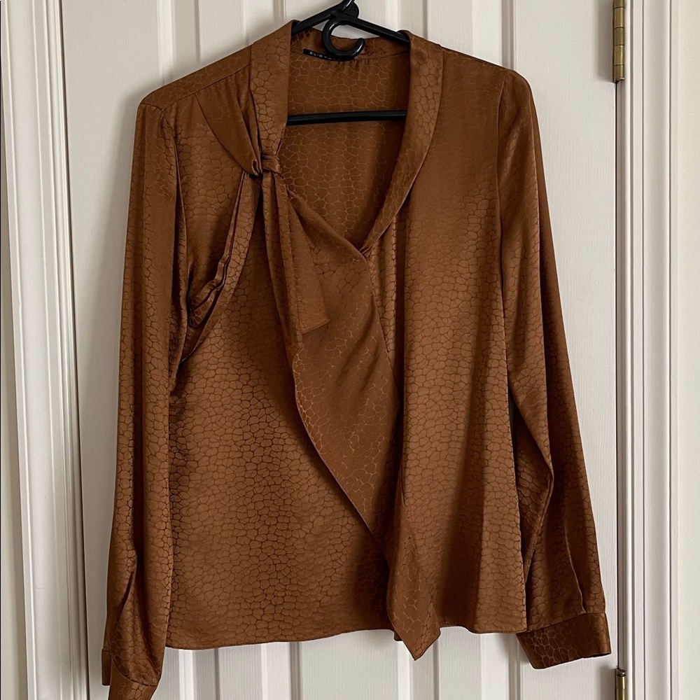 Elie Tahari Vintage 100%Silk Blouse